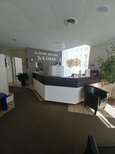 clinique-dentaire-dr-karam-reception-960